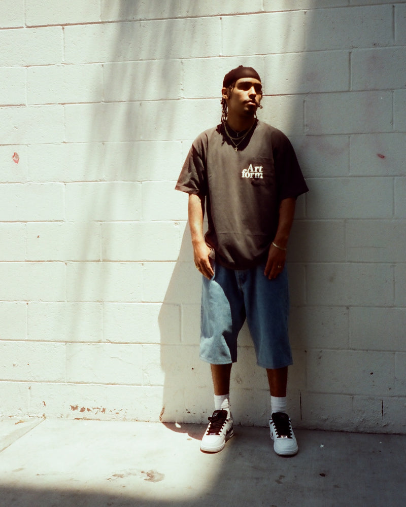 Serif Pocket Tee Vintage Black